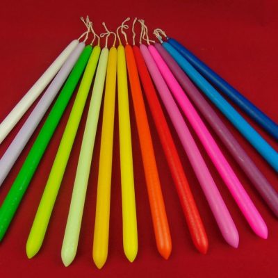 Απλές αστόλιστες Πασχαλινές Λαμπάδες