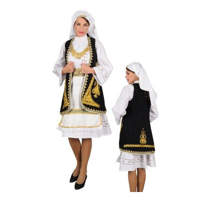 Σουλιωτισσα  Κεντημενη