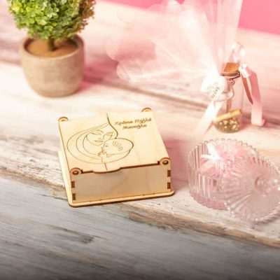 Alternative view of Ξύλινο Κουτί "Χρόνια Πολλά Μανούλα"